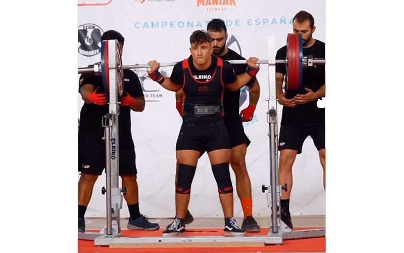 El jiennense Javier Cabrera logra el récord histórico de sentadilla en la categoría -74