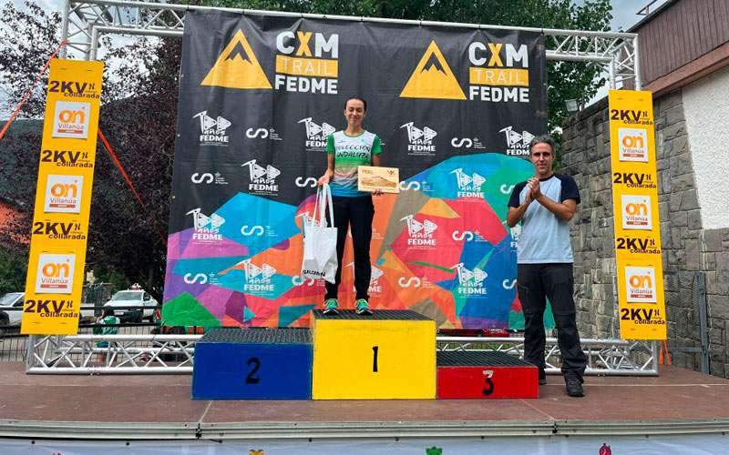 Silvia Lara acaricia el podio en el Campeonato de España de KV