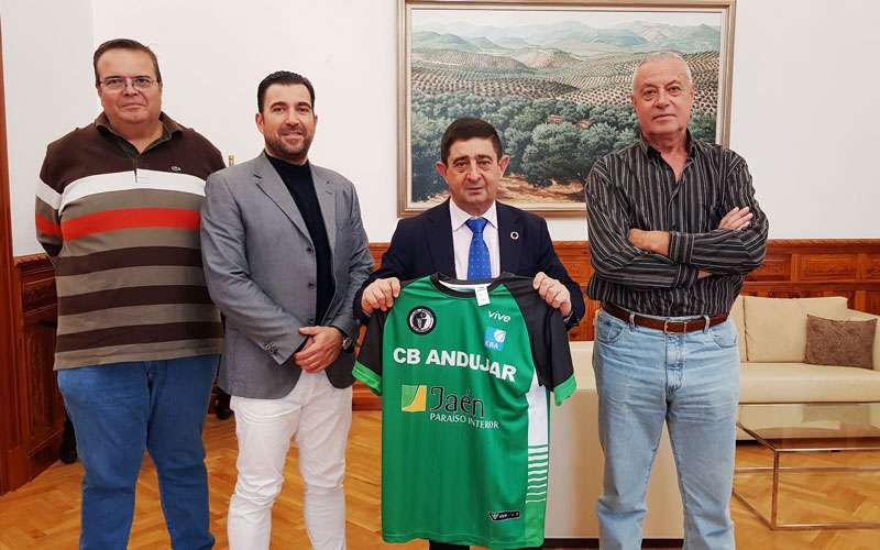 La Diputación renueva su patrocinio al CB Andújar en el curso 23-24