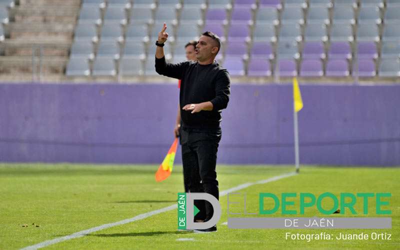 Fajardo: «Nos está faltando mucho a la hora de definir»