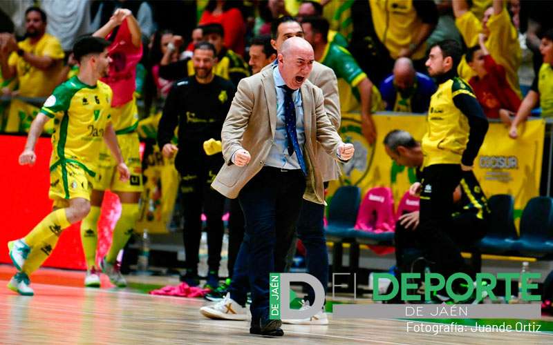 Dani Rodríguez renueva y seguirá como técnico de Jaén FS hasta 2028