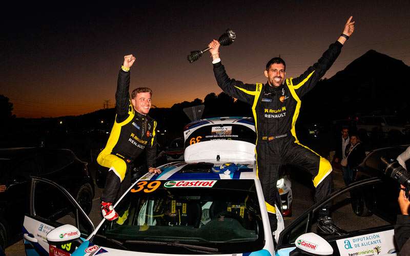 David Nieto, campeón de la Renault Clio Trophy Spain junto a Carlos Rodríguez