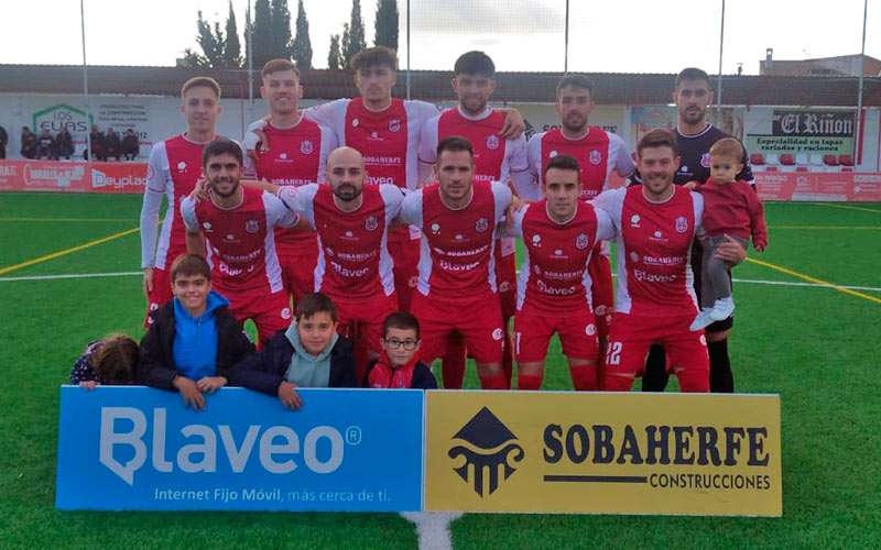 El Torreperogil salva un punto en su duelo ante el Atlético Melilla