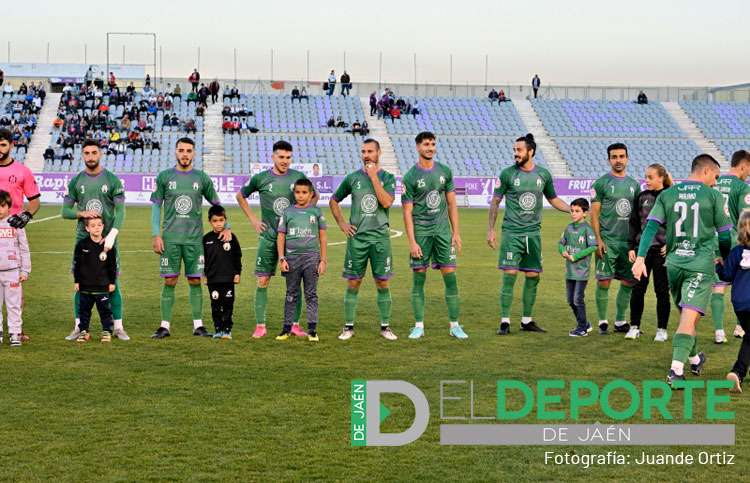 Contundente derrota del Mancha Real ante el Torremolinos