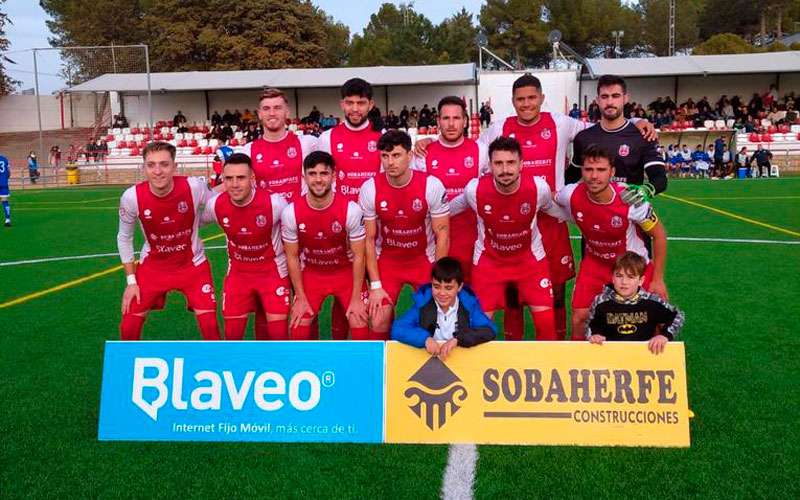 Un gol de Adri le da la victoria al CD Torreperogil frente al CD Rincón