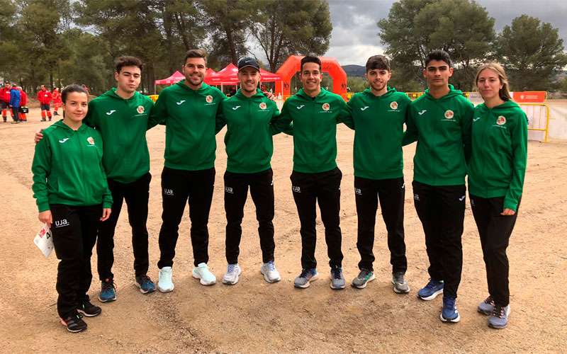 El equipo de la UJA, subcampeón andaluz universitario de campo a través