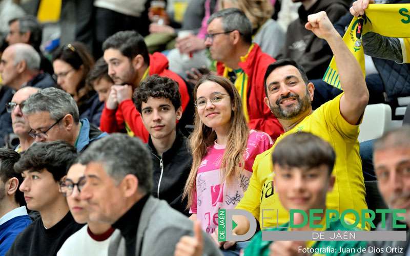 La afición en el Olivo Arena (Jaén FS – Barcelona)