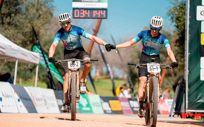 Wout Alleman y Hans Becking se adjudican la etapa reina de la Andalucía Bike Race