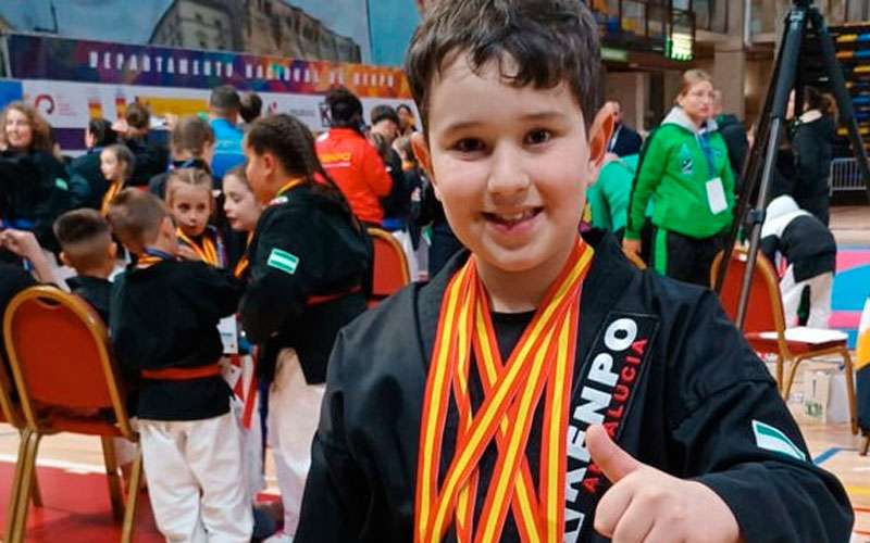 El ubetense Hugo Ruiz se proclama doble campeón de España de kenpo