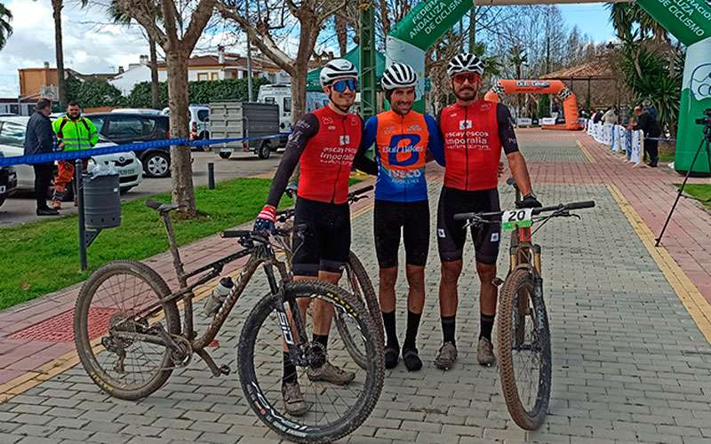 Victorias de María Díaz y Álvaro Martín en el estreno del Circuito Provincial BTT Maratón en Marmolejo