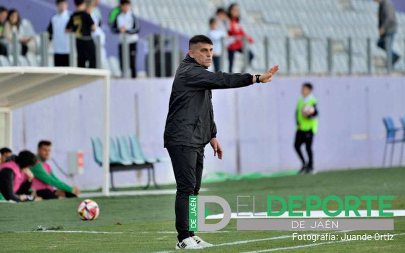 Fajardo: «En todo momento he tratado de dejarme hasta el último suspiro por este escudo»