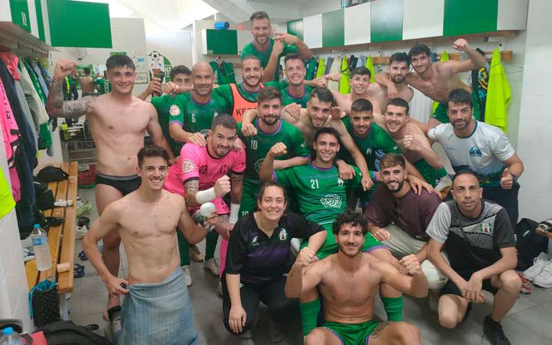 El Mancha Real golea con comodidad al Atlético Melilla