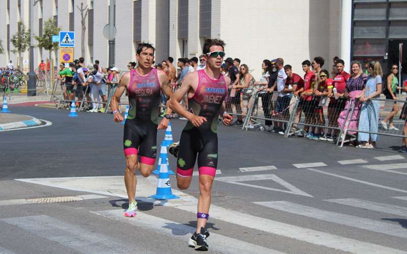 José Ramón Jiménez logra una plata en el Nacional de Triatlón SuperSprint por Clubes
