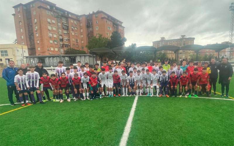 El fútbol base jiennense recuerda la figura de Quico Álvarez