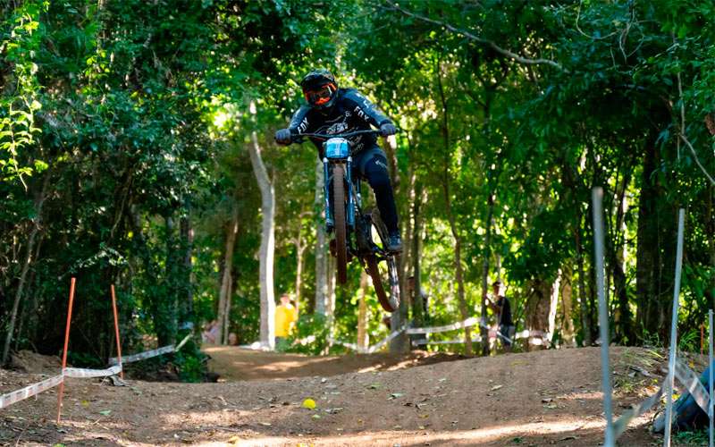 López, Salvador y Cazalilla completan su participación en el Mundial Máster DH