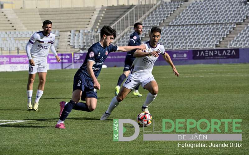 Curro Burgos firma por el Real Jaén