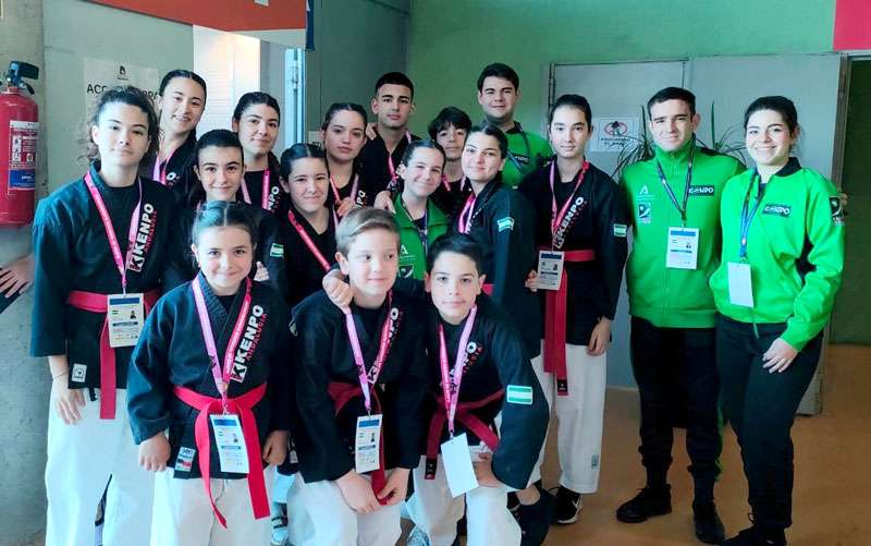 Los deportistas del CD Estudio Martos lograron 17 medallas en el Campeonato de España de kenpo