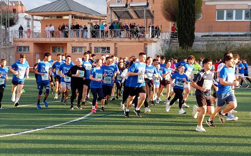 Más de 450 corredores participaron en la VIII Carrera Solidaria de la UJA a beneficio de AFIXA