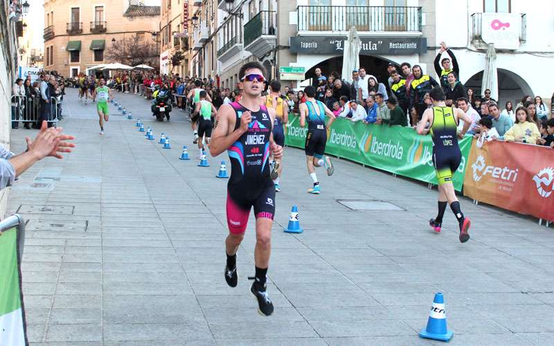 Buenas sensaciones del ubetense Joserra Jiménez en el Nacional Élite de duatlón