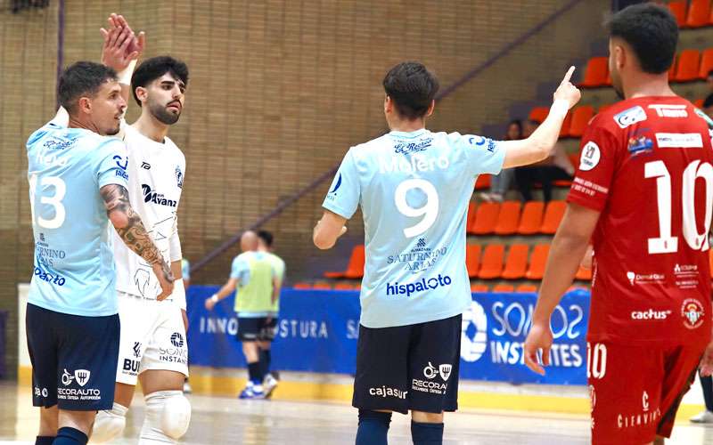 El Avanza cierra la liga regular con una contundente victoria