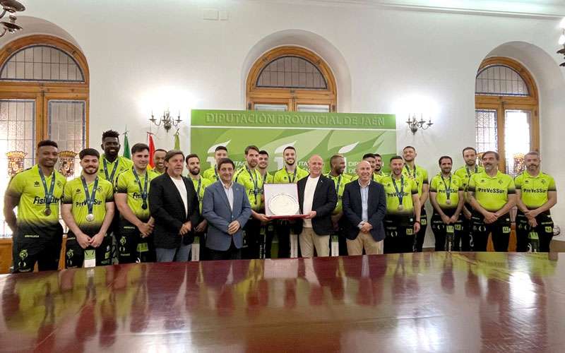 Visita del Jaén FS a la Diputación tras proclamarse subcampeón de la Copa del Rey