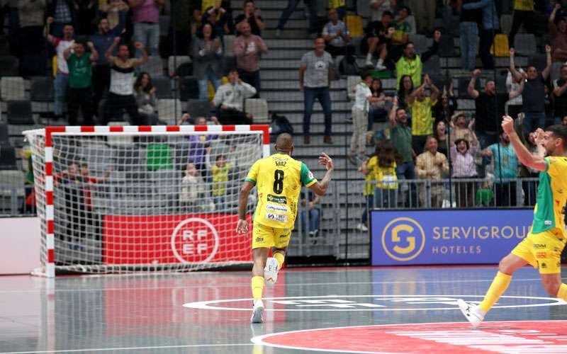 Un gol de Sanz en el último suspiro da el triunfo al Jaén FS ante el Peñíscola