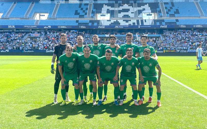 El Atlético Mancha Real no pudo evitar el alirón del Malagueño en La Rosaleda