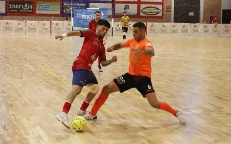 Oleoinnova Mengíbar FS sucumbe ante el acierto goleador de Móstoles