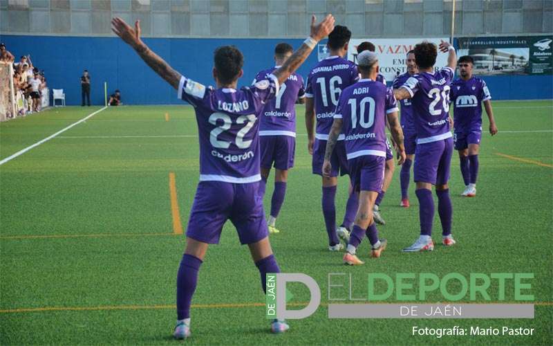 El Real Jaén toma ventaja ante el Atlético Central y sueña con el ascenso a Segunda RFEF