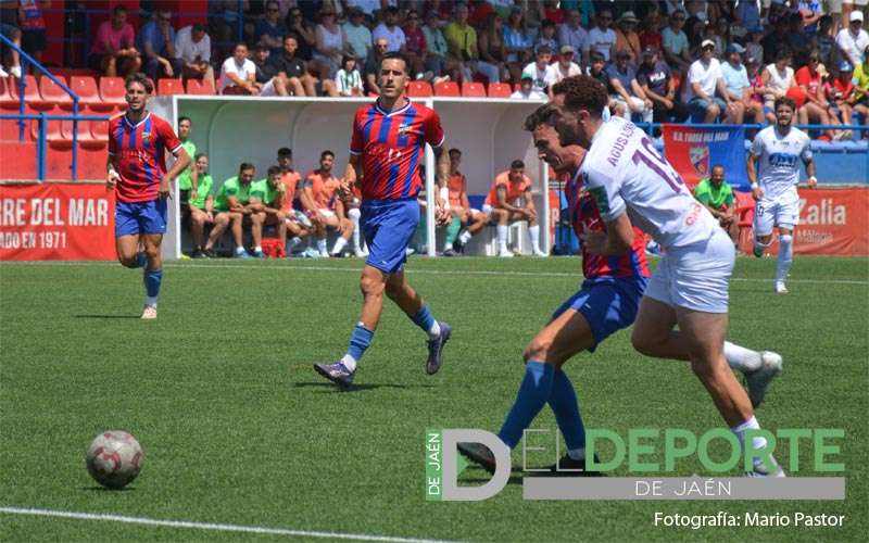 El Real Jaén cae por la mínima en Torre del Mar y deberá remontar en La Victoria