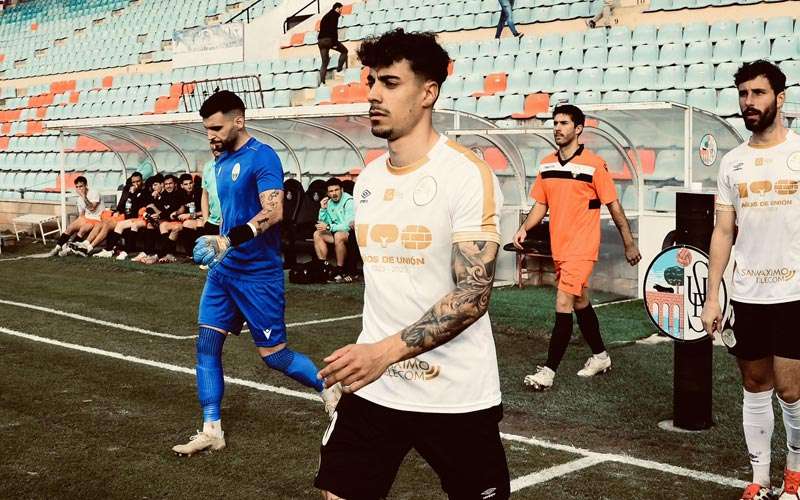 Álex Caramelo, fichaje ofensivo para el Linares Deportivo