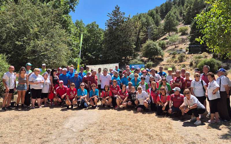 Javi Navarro y Estrella Martín destacan en los individuales de montaña de bolo andaluz