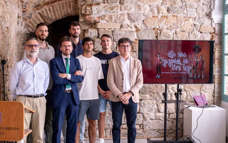 El Jaén CB remarca su presencia ‘en otra liga’ en su campaña de abonos 25/26