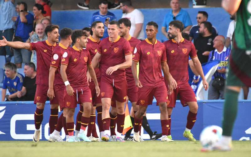 El Linares Deportivo inicia la pretemporada con un triunfo ante el Albacete