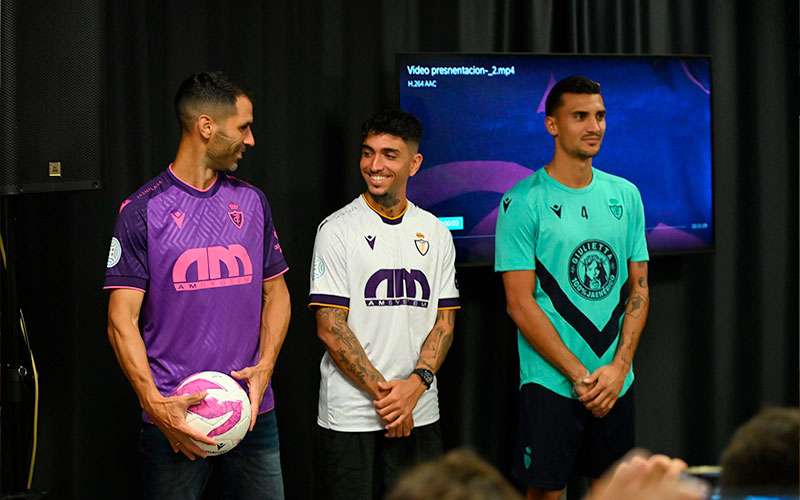 El Real Jaén da a conocer su segunda equipación