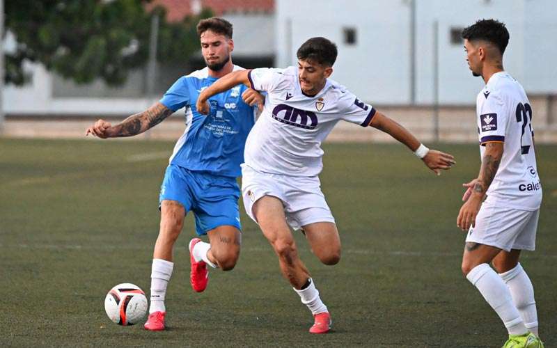 El Real Jaén cumple en su primer test de pretemporada