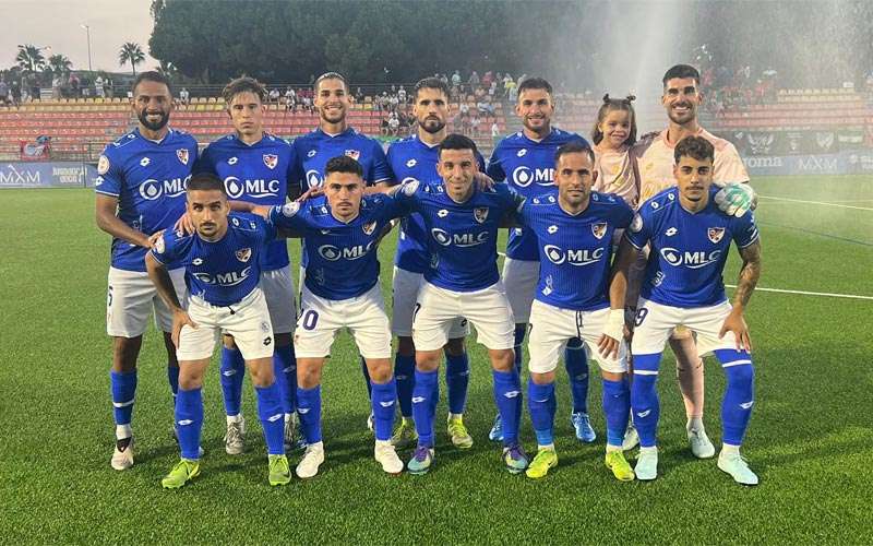 Talaverón salva un empate en el debut liguero del Linares