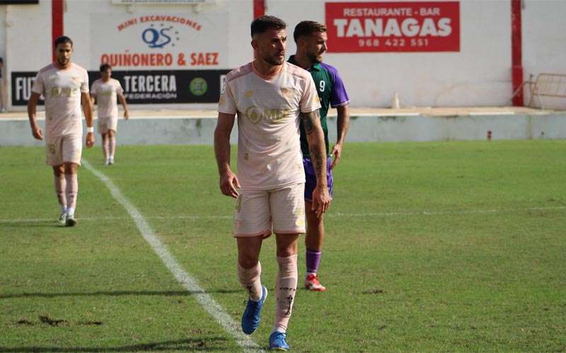 La Unión acaba con la condición de invicto del Linares