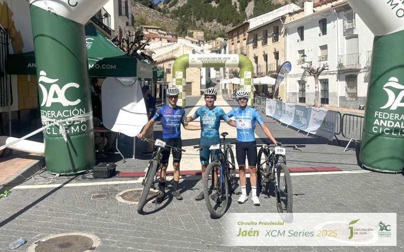 Antonio García y Mª Dolores Herrera se impusieron en la Zumeta Bike Race