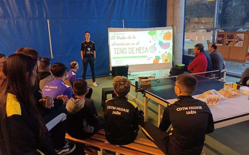 Tecnificación y formación en hábitos saludables en las jornadas de Hujase Jaén