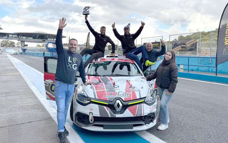 El ubetense Manuel Botella se coronó en Jerez en el Andaluz CAVA de Turismos