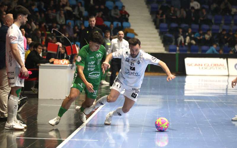 El Jaén FS cumple ante el Osasuna con un importante triunfo