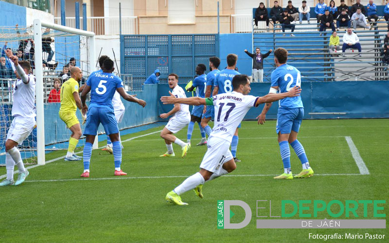 Javi Moyano rescata un punto para el Real Jaén ante el Águilas FC