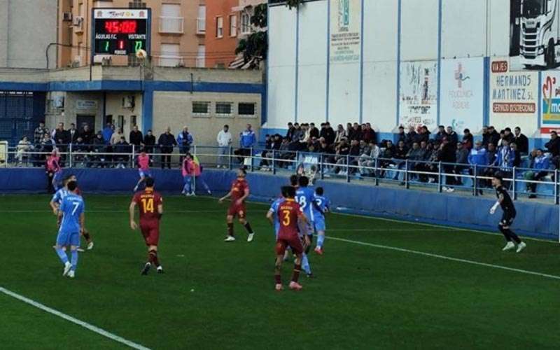 El Linares Deportivo cae derrotado en su visita al líder