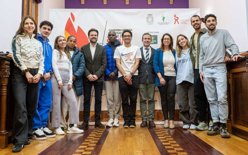 Encuentro con los atletas de élite que competirán en la San Antón