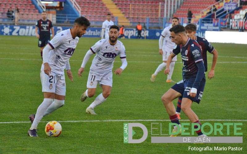 El Real Jaén rasca un empate en su visita al CD Extremadura