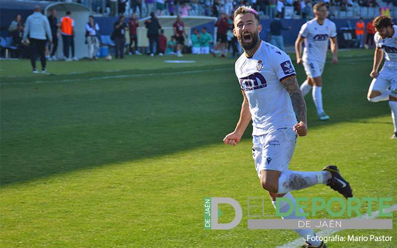 El Real Jaén mantiene el pulso por la zona de ascenso tras vencer al Xerez