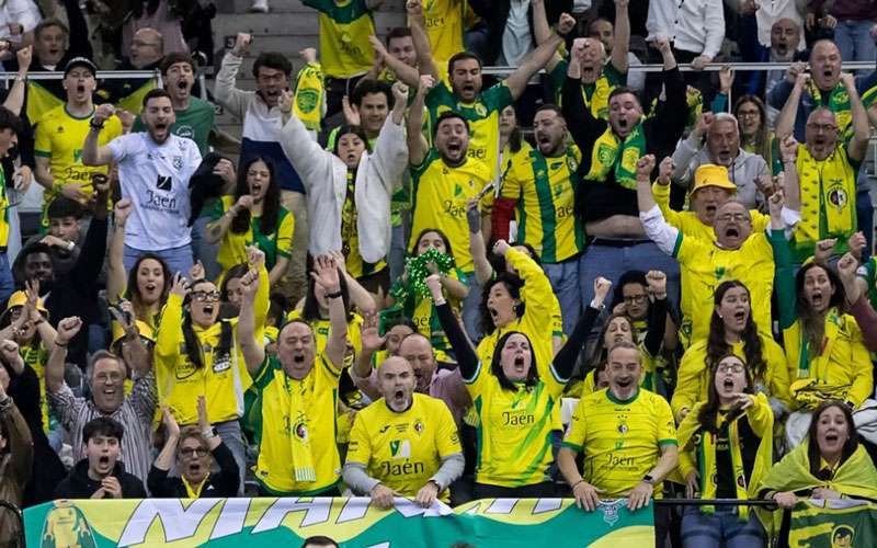La Marea Amarilla dispondrá de autobuses para asistir a la Final Four de Cáceres