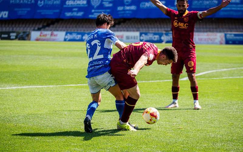 El Linares Deportivo aplaza la permanencia tras empatar sin goles ante el Xerez DFC