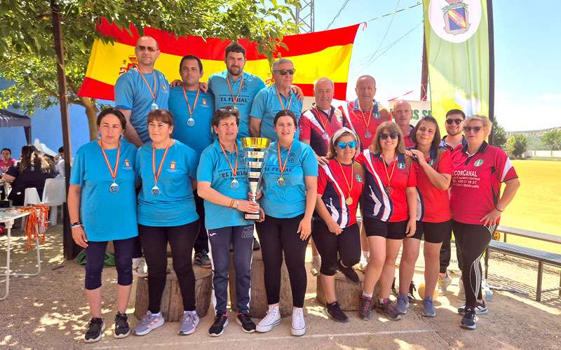 El Ferial se impuso en el Campeonato de España de equipos mixtos de bolo andaluz